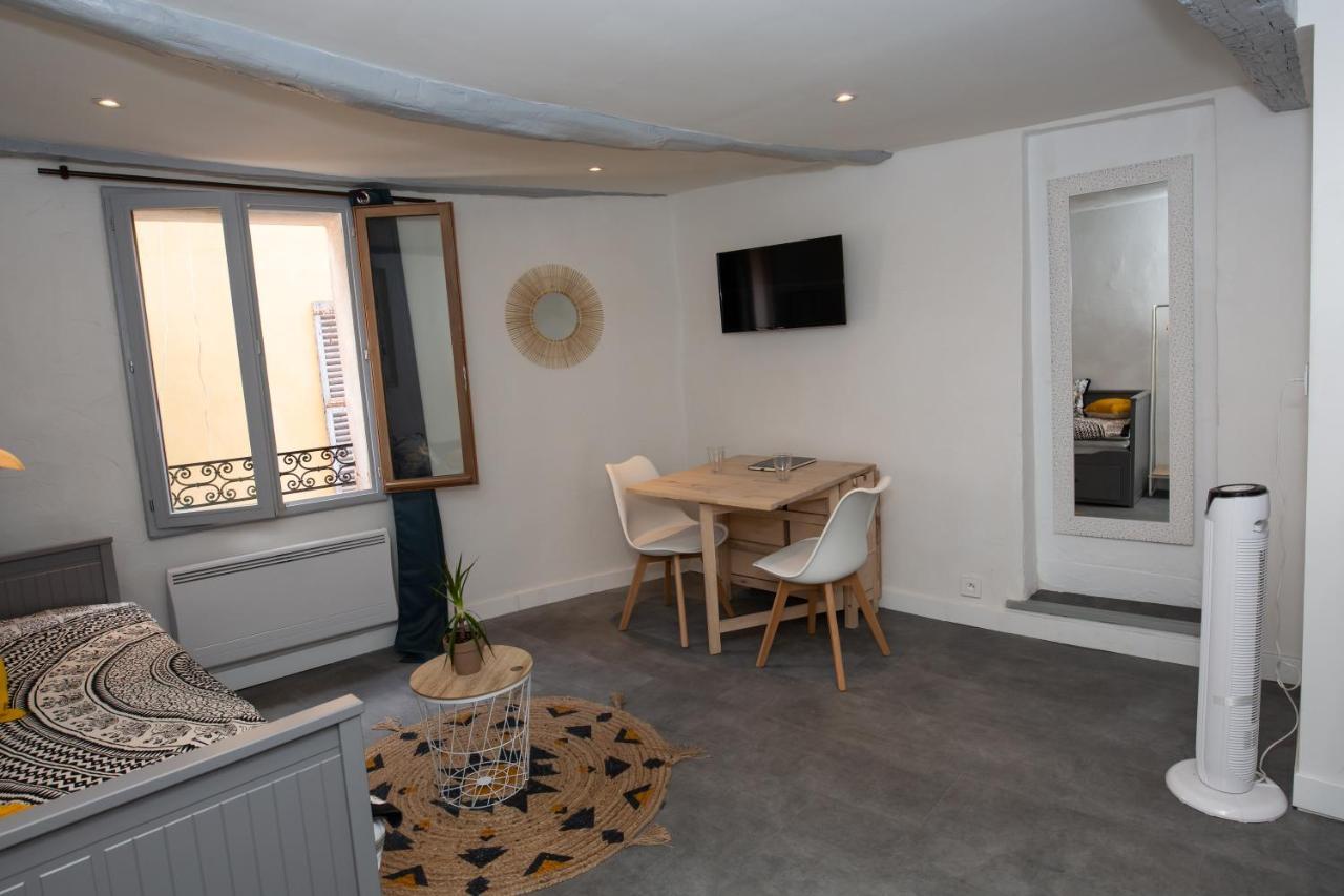 Ferienwohnung Studio Cosy Dans Centre Historique Avec Parking Grasse Exterior foto